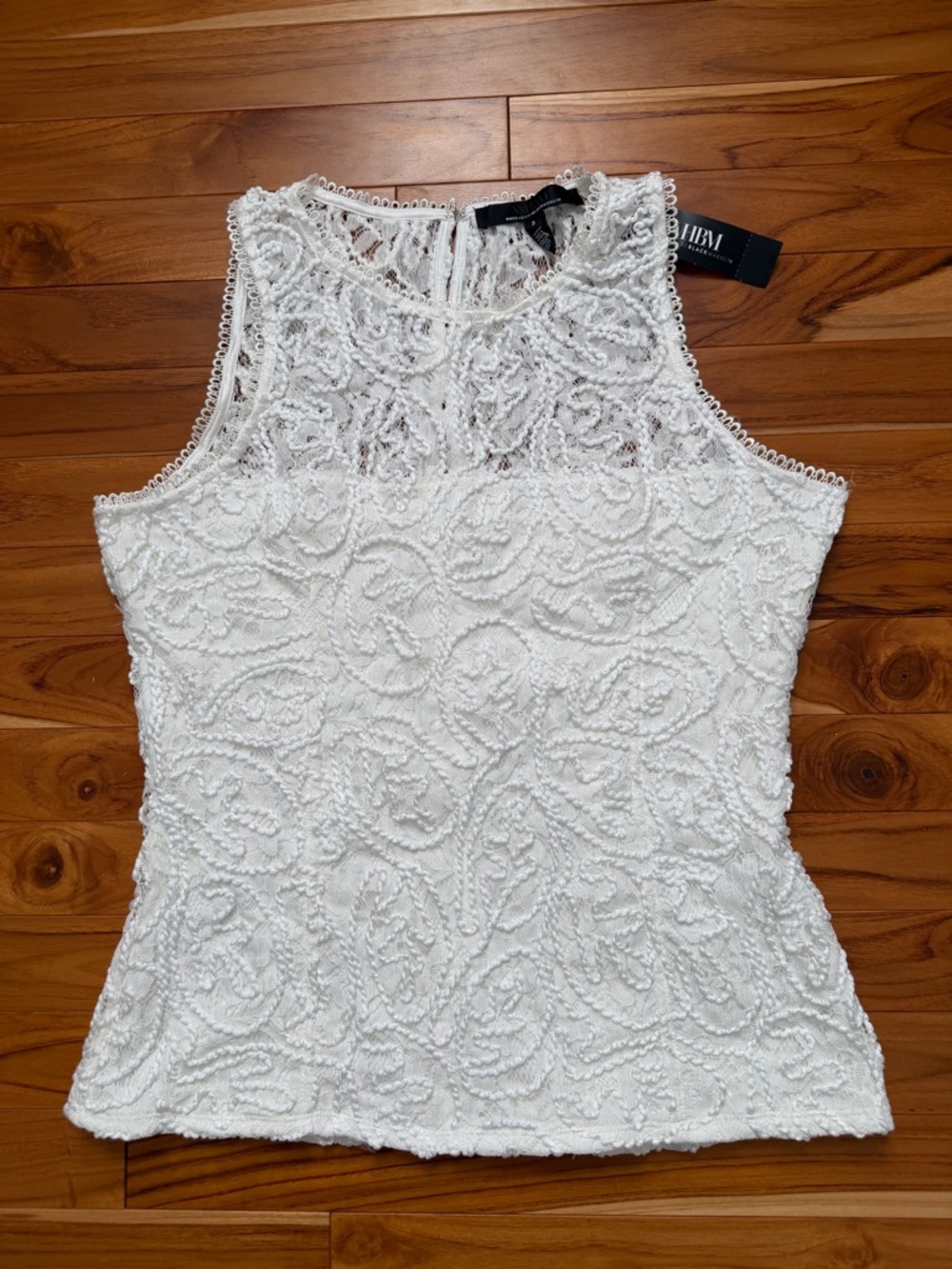 White House Black Market White Beaded Lace Sleeveless Top